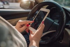 When a Quick Glance Becomes a Crash: Understanding Phone Distraction on Arizona Roads