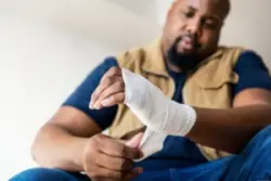 A man with a broken arm needs a Fremont personal injury lawyer.