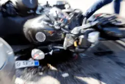 Cómo presentar un reclamo por accidente de motocicleta en Atlanta