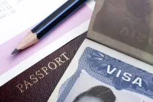 pasaporte, solicitud de inmigración de antecedentes para permiso de EE. UU.