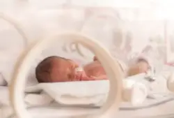 Premature-newborn-baby-in-the-incubator-in-the-hospital