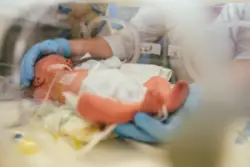 newborn-is-diagnosed-with-spinal-birth-injury