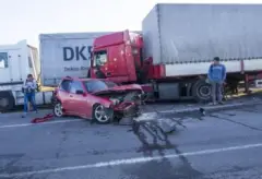 photo of truck accident