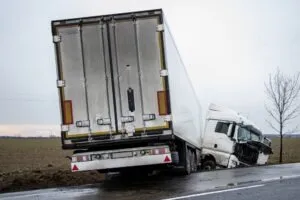 What to Expect When Working with a Semi Truck Accident Lawyer