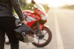 Do motorcycle helmets really save lives