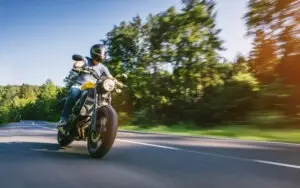 A man drives around the top 5 road hazards for motorcyclists in Florida.