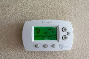 Learn how to set your Honeywell thermostat’s temperature and keep your home at a comfortable temperature.
