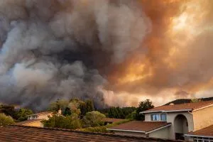 When smoke clouds from wildfires come to your home, follow the steps in this article to protect your home and health.