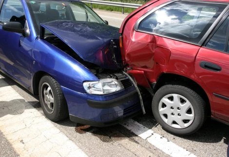 Shutterstock 20978254 caraccident