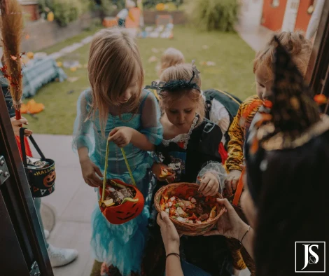 Halloween-Safety-Trick-Or-Treat