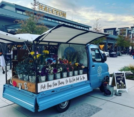 Local Business Highlight: Gussied Up Flower Truck