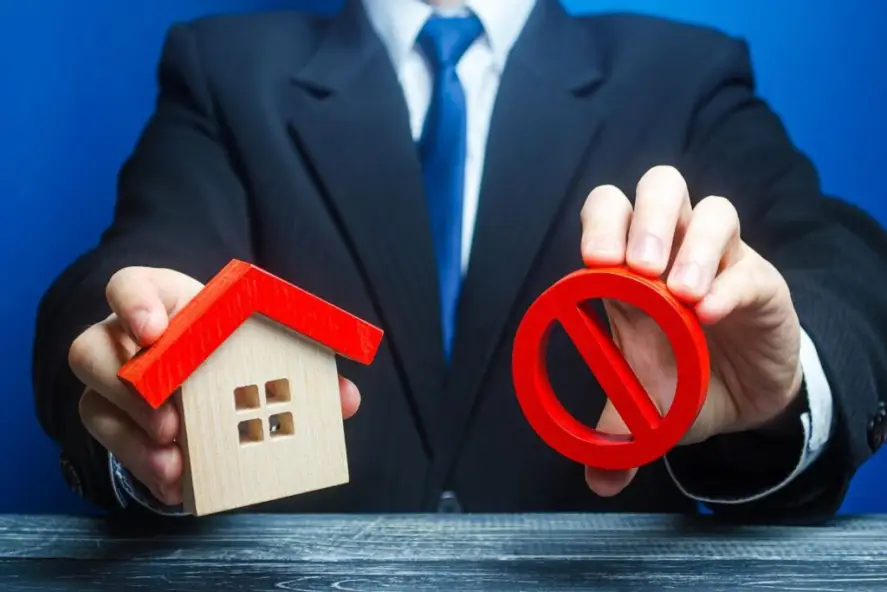 Advertising Rule Violations for Real Estate Agents