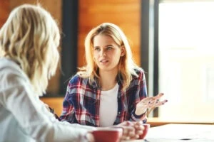 client talking to her lawyer