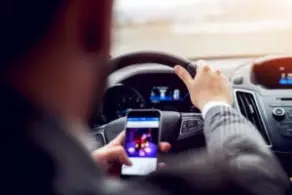 Hicksville Distracted Driving Accident Lawyer