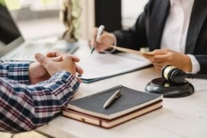 When Should I Hire a Personal Injury Lawyer?