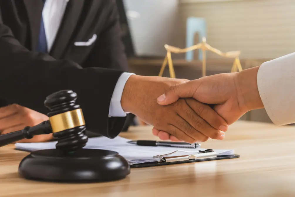 8 Things to Consider Before Applying For a Lawsuit Loan