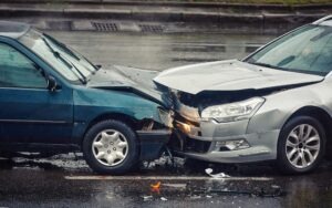 Both drivers involved in a two-vehicle car crash are at fault. A car accident lawyer in Davie, FL, investigates the crash scene.