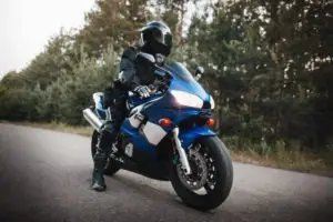 motorcycle-rider-preparing-to-ride