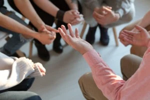 A therapist visits a juvenile detention center to speak with kids and inform them of the legal process for juvenile detention sexual abuse cases for awareness purposes. 