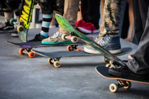 skateboarders-at-the-skate-park