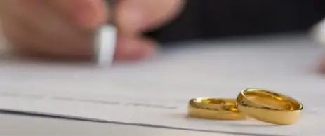Wedding-rings-on-a-divorce-document