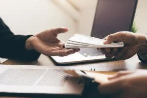 How Does Workers’ Comp Pay for Lost Wages in New York?
