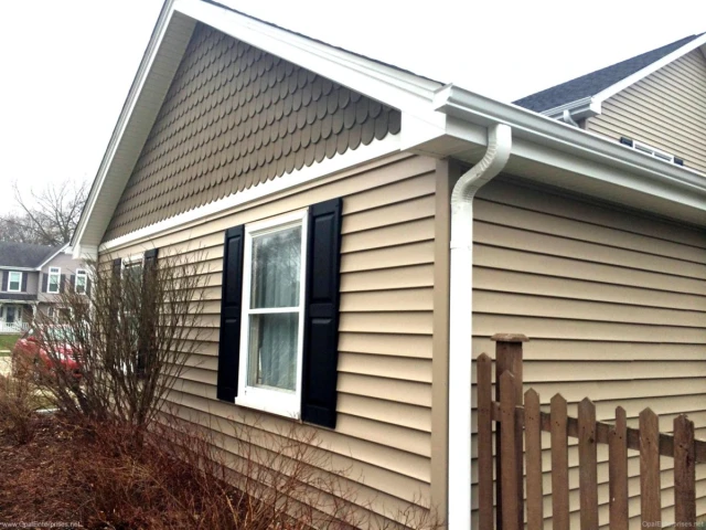 scalloped vinyl siding