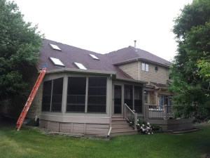 GAF-timberline-hd-shingles-barkwood-and-velux-skylights-wood-dale-il-1