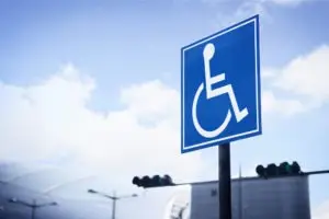 a disabled parking sign