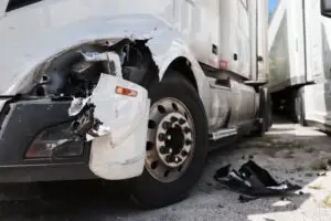 a-damaged-truck-after-a-commercial-truck-accident