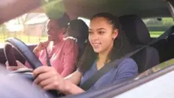 black-teen-driver-with-her-mom