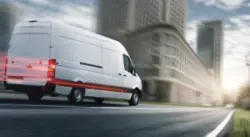 Delivery,van,delivers,fast,in,a,city