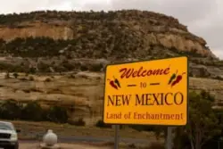 Welcome to new mexico sign and mountain